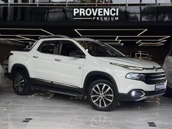 FIAT TORO 2.0 16V TURBO DIESEL VOLCANO 4WD AT9 FIAT TORO 2.0 16V TURBO DIESEL VOLCANO 4WD AT9